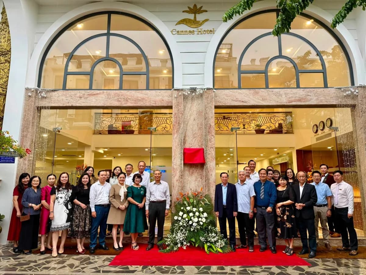 Lễ công bố Cannes Hotel đạt tiêu chuẩn Khách sạn 3 sao. — Ảnh 8
